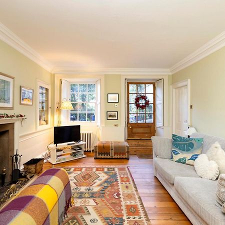Joivy Beautiful Apartment, Private Garden, Calton Hill إدنبرة المظهر الخارجي الصورة