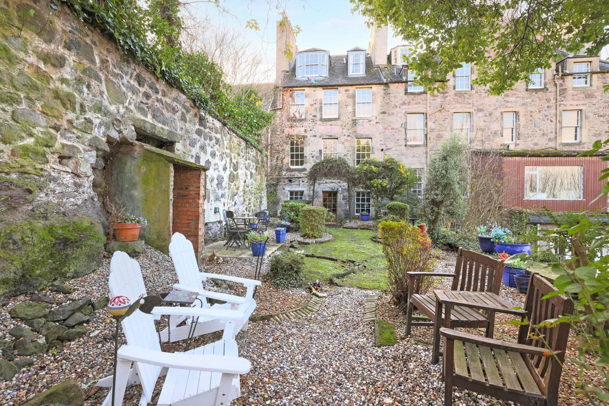 Joivy Beautiful Apartment, Private Garden, Calton Hill إدنبرة المظهر الخارجي الصورة