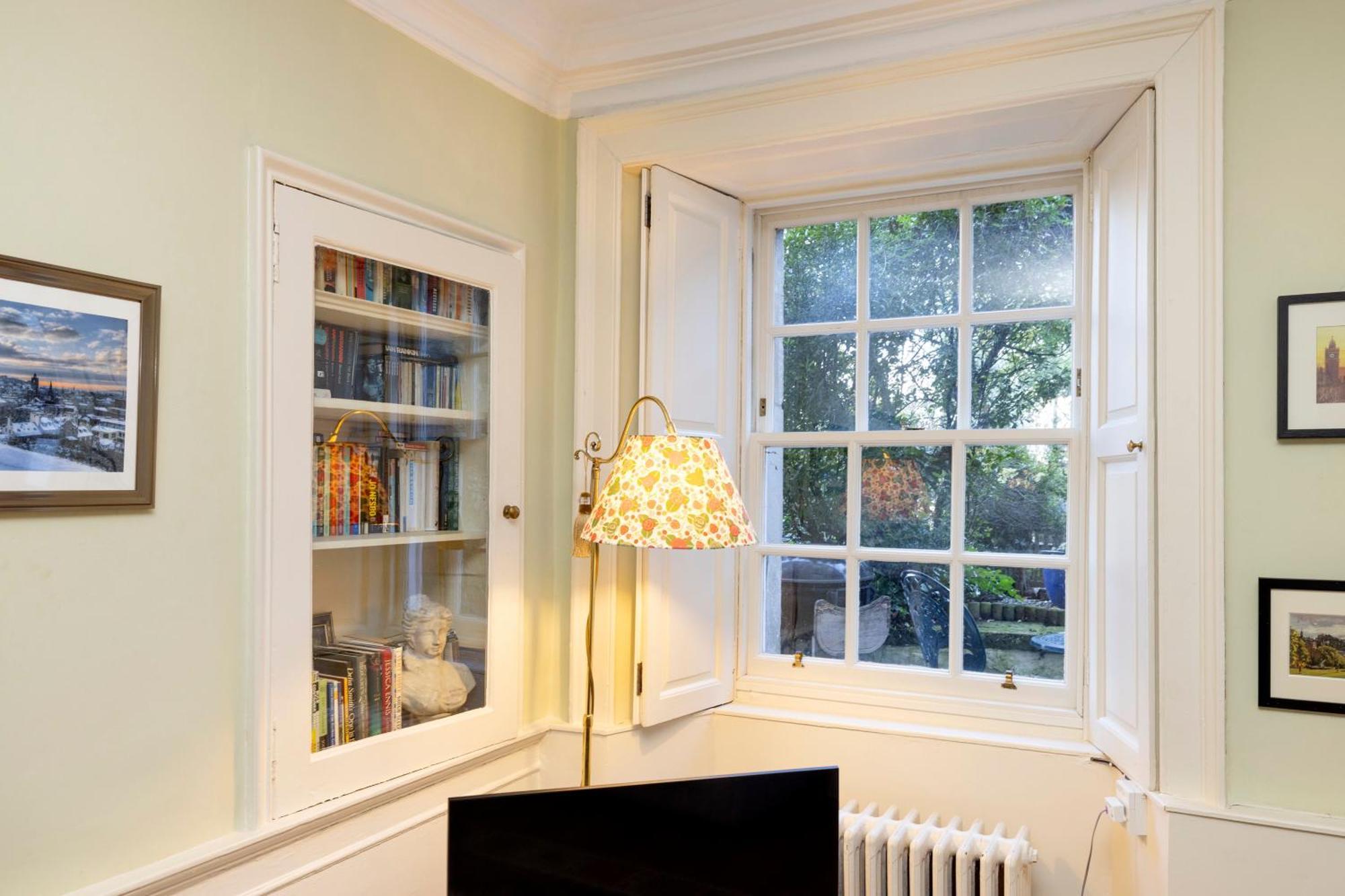 Joivy Beautiful Apartment, Private Garden, Calton Hill إدنبرة المظهر الخارجي الصورة