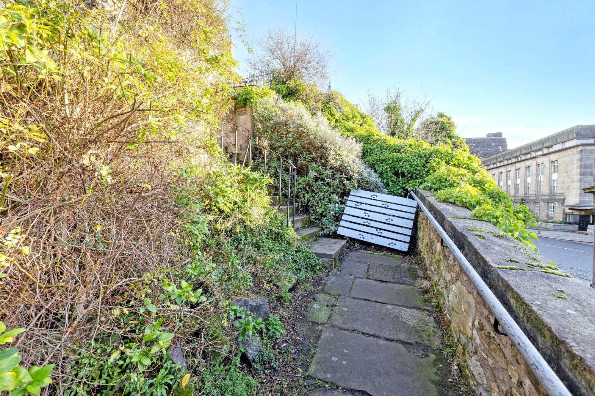 Joivy Beautiful Apartment, Private Garden, Calton Hill إدنبرة المظهر الخارجي الصورة