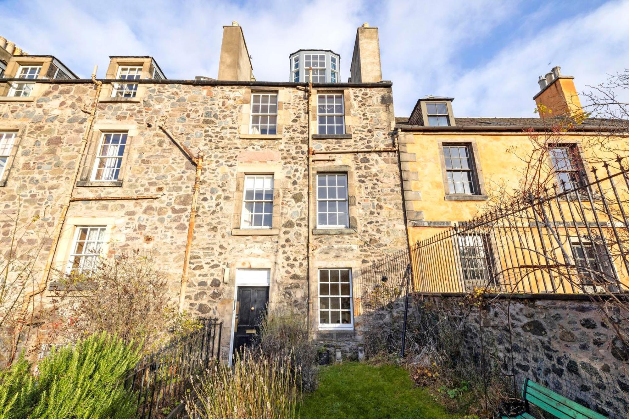 Joivy Beautiful Apartment, Private Garden, Calton Hill إدنبرة المظهر الخارجي الصورة